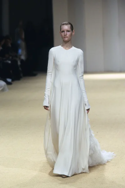 Look 63